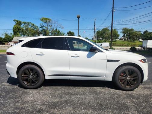 2024 Jaguar F-PACE R-Dynamic S