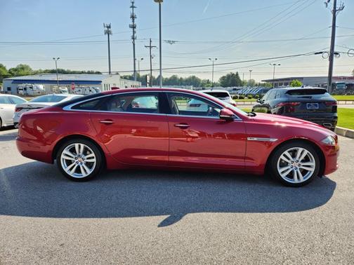2019 Jaguar XJ XJ50 V6