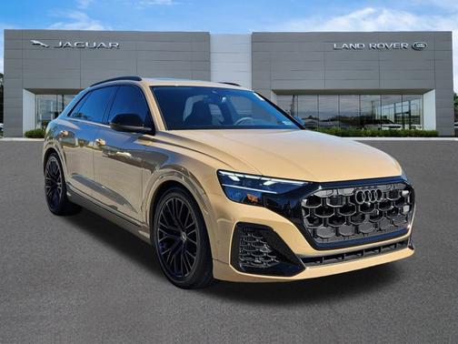 2024 Audi SQ8 Premium Plus