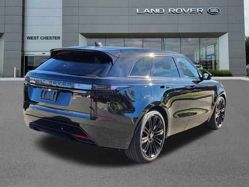 2026 Land Rover Range Rover Velar Dynamic SE