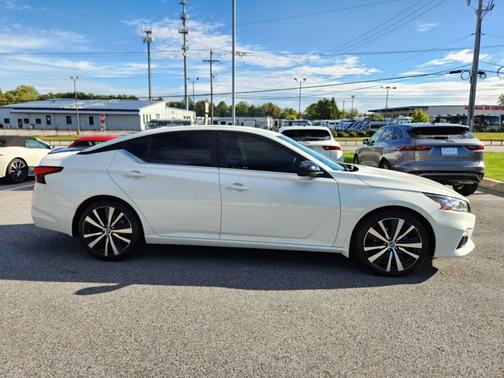 2020 Nissan Altima 2.5 SR
