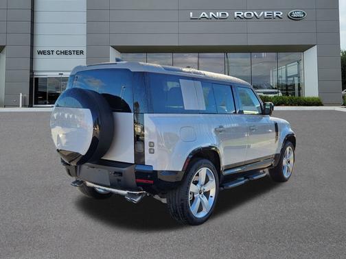 2026 Land Rover Defender X-Dynamic SE