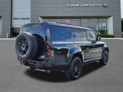 2023 Land Rover Defender X-Dynamic SE