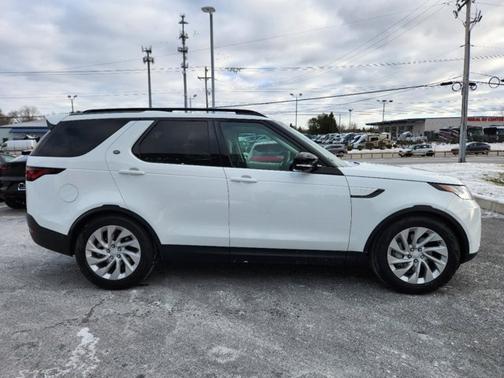 2025 Land Rover Discovery S