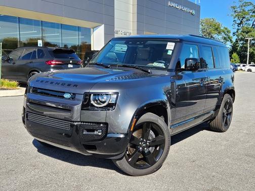 2025 Land Rover Defender X-Dynamic SE
