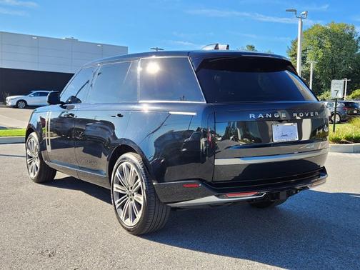 2023 Land Rover Range Rover SE