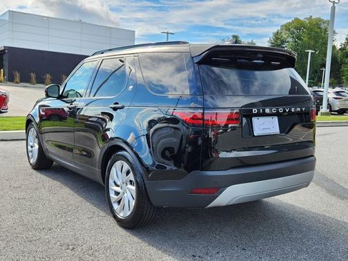 2024 Land Rover Discovery S