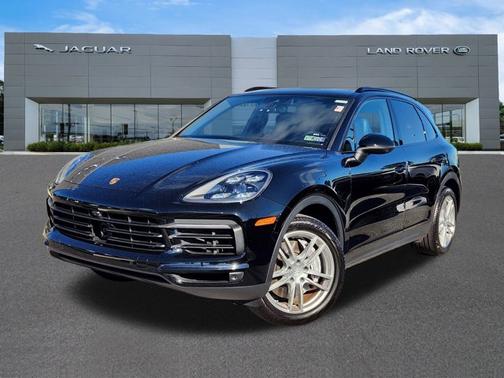 2022 Porsche Cayenne Base