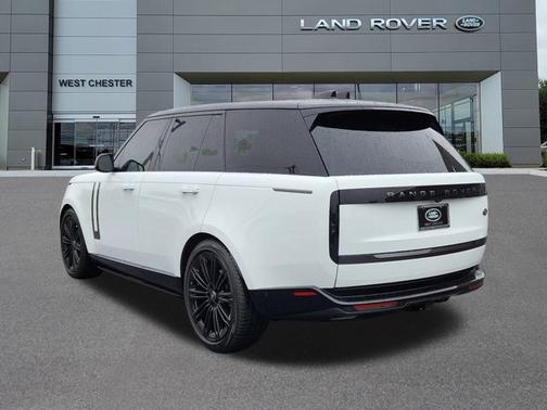2023 Land Rover Range Rover SE