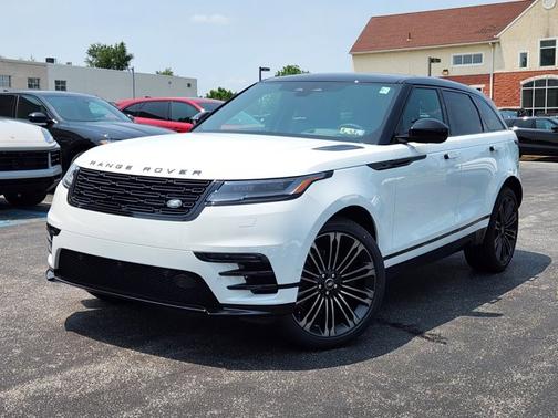 2026 Land Rover Range Rover Velar Dynamic SE
