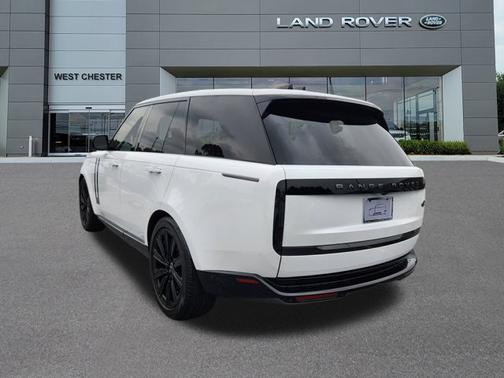 2023 Land Rover Range Rover SE