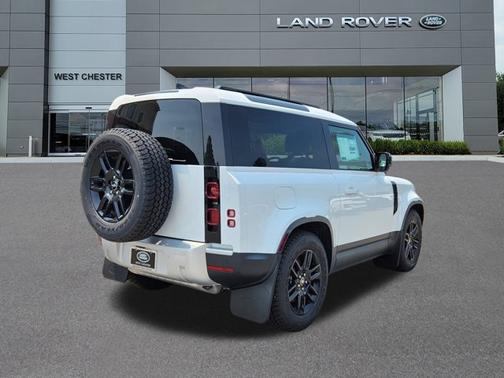 2025 Land Rover Defender S