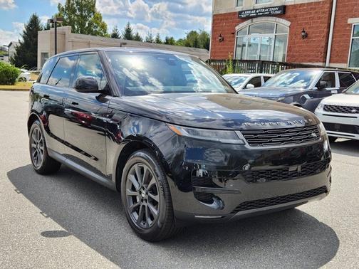 2025 Land Rover Range Rover Sport SE