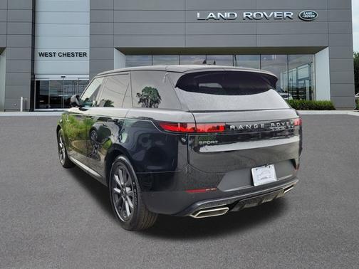 2025 Land Rover Range Rover Sport SE