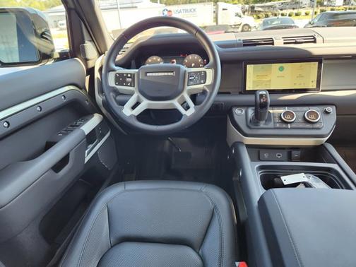 2024 Land Rover Defender S