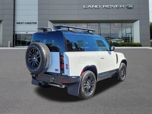 2023 Land Rover Defender X-Dynamic SE