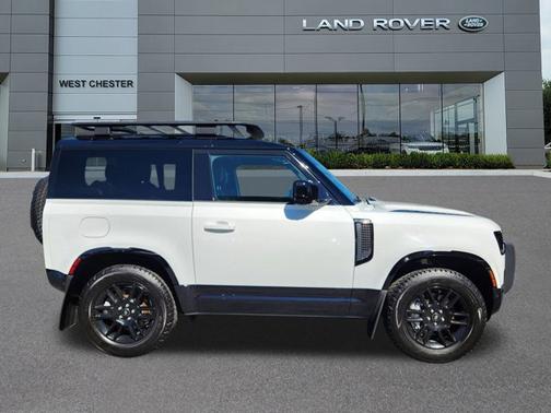 2023 Land Rover Defender X-Dynamic SE