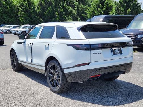 2026 Land Rover Range Rover Velar Dynamic SE