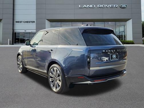 2025 Land Rover Range Rover SE
