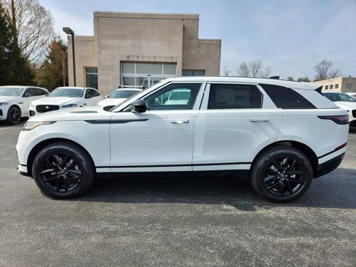 2026 Land Rover Range Rover Velar Dynamic SE