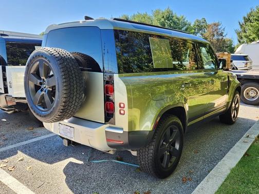 2024 Land Rover Defender S