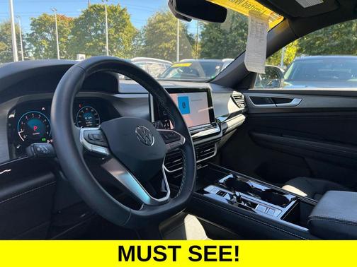 2024 Volkswagen Atlas Cross Sport 2.0T SE w/Technology 4MOTION