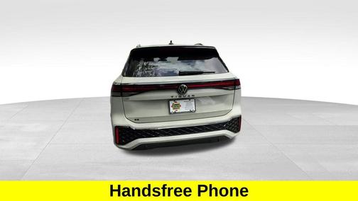 Sandstone 2026 Volkswagen Tiguan 2.0T SE R-Line Black