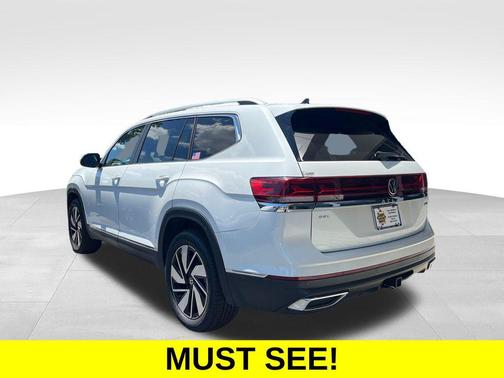 Opal White Pearl 2025 Volkswagen Atlas 2.0T SEL