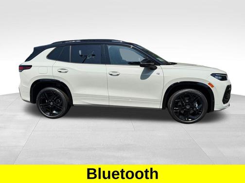sandstone 2026 Volkswagen Tiguan 2.0T SE R-Line Black 4MOTION