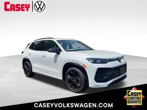 White Pearl 2026 Volkswagen Tiguan 2.0T SE R-Line Black