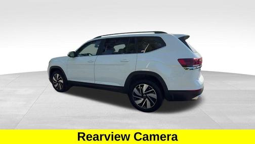 Pure White 2025 Volkswagen Atlas 2.0T SE w/Technology 4MOTION