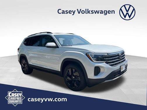 Opal White Pearl 2026 Volkswagen Atlas 2.0T SE w/Technology