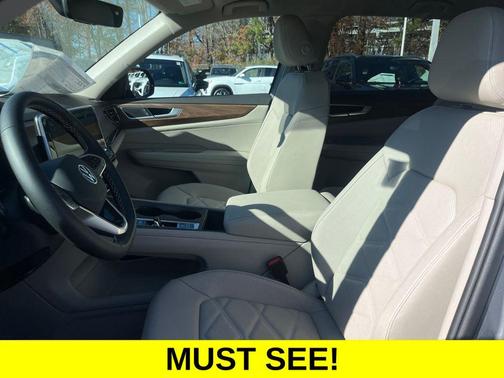 Mist 2026 Volkswagen Atlas 2.0T SE