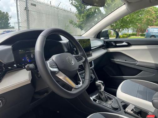 2025 Volkswagen Taos 1.5T S