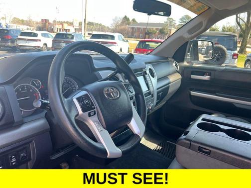 2017 Toyota Tundra SR5