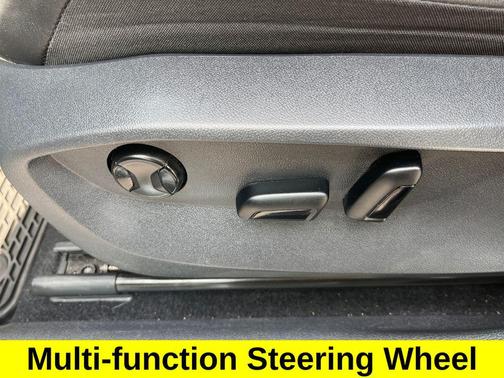 White 2022 Volkswagen Tiguan 2.0T SE R-Line Black 4MOTION