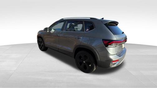 2026 Volkswagen Taos SEL