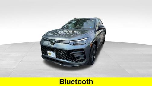 Platinum 2026 Volkswagen Tiguan 2.0T SE R-Line Black 4MOTION