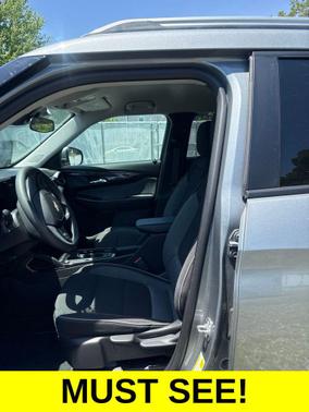 Sterling Gray Metallic 2025 Chevrolet Trailblazer LT
