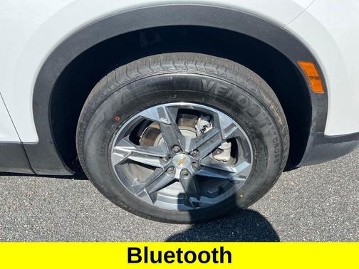 Summit White 2025 Chevrolet Blazer 2LT