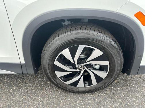 2025 Volkswagen Tiguan 2.0T S
