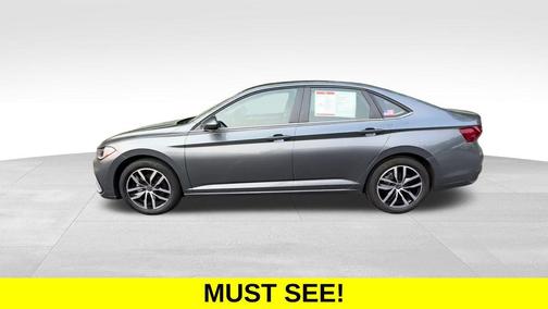 Platinum Gray Metallic 2025 Volkswagen Jetta 1.5T SE