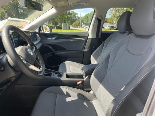2025 Volkswagen Tiguan 2.0T SE 4MOTION