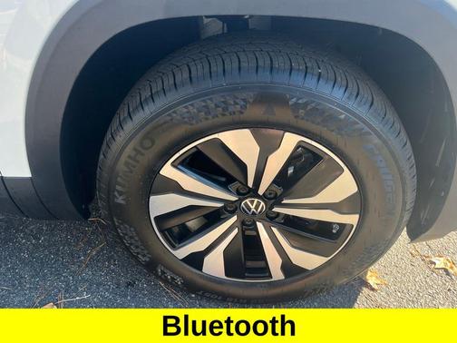 2026 Volkswagen Atlas Cross Sport 2.0T SE