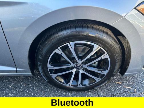 Silver Metallic 2026 Volkswagen Jetta 1.4T S