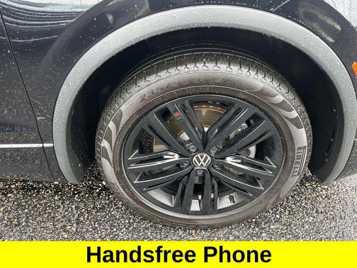 2022 Volkswagen Tiguan 2.0T SE R-Line Black 4MOTION
