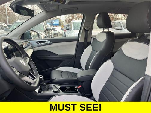 Platinum 2026 Volkswagen Taos SEL