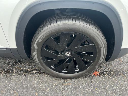 2026 Volkswagen Atlas 2.0T SE w/Technology 4MOTION