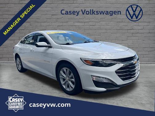 Summit White 2025 Chevrolet Malibu FWD 1LT