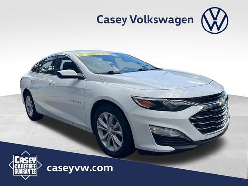 Summit White 2025 Chevrolet Malibu FWD 1LT